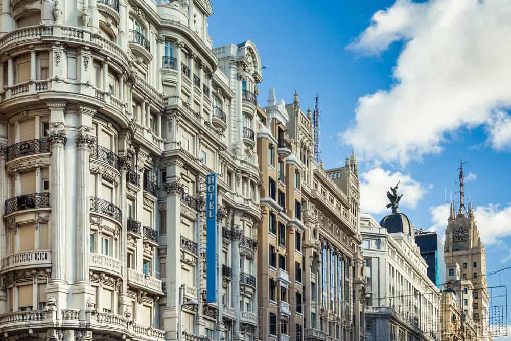 Hotels in Europe More Serious About Online Reviews, Spend More Time Writing Responses