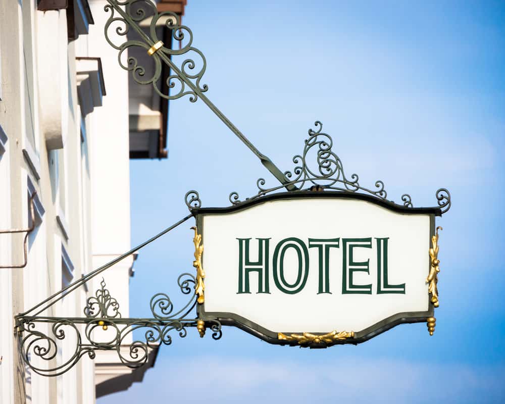 How Your Hotel Can Bank on Low Season to Generate Great Reviews