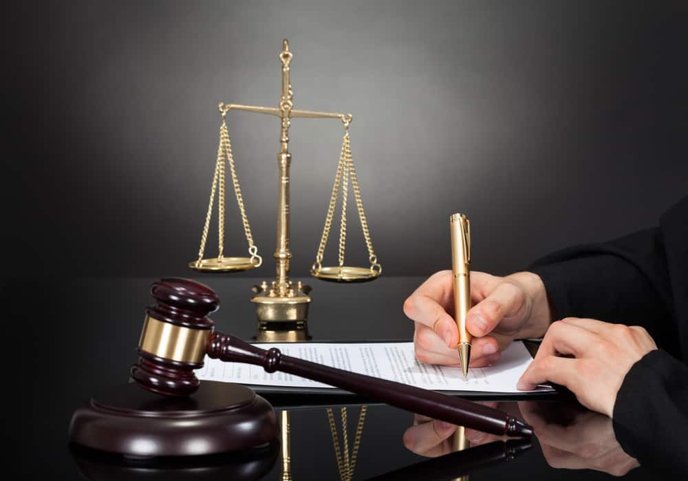 Review-Management-Guide-for-Lawyers-Legal-Services-Providers-and-Legal-Businesses.jpg