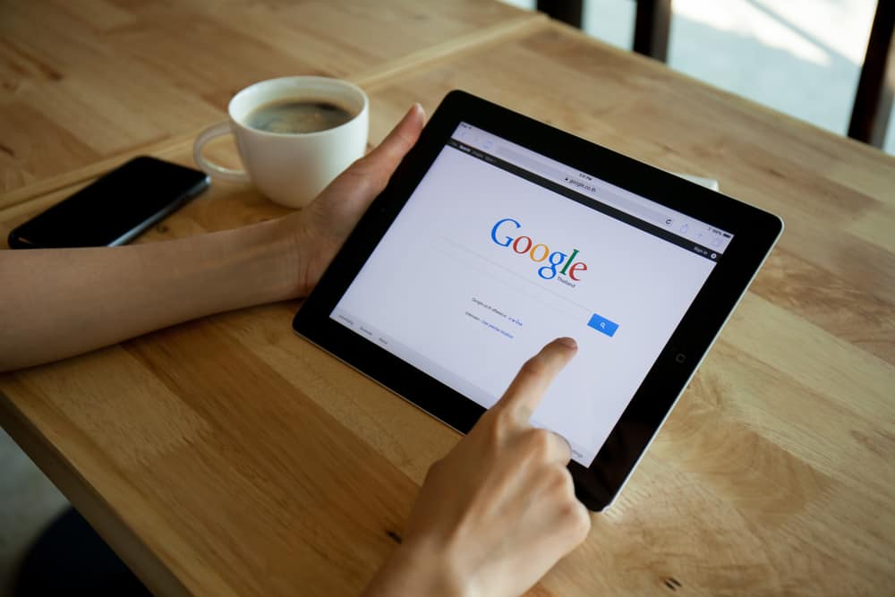 google-manipulating-search-results-promote-content