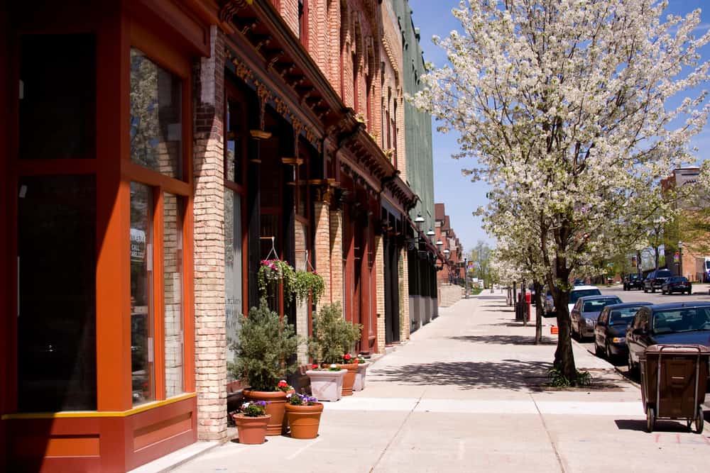 main street